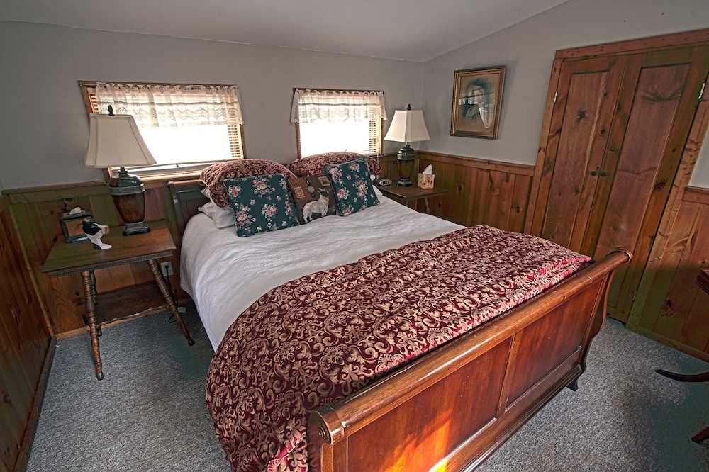 Phineas Swann Bed Breakfast 15/80