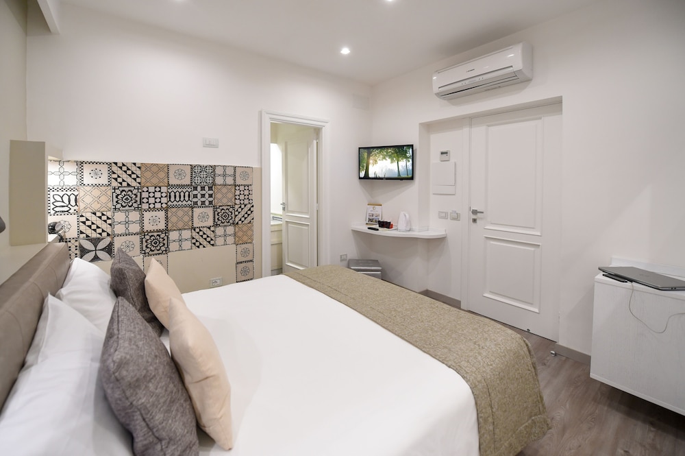 Sorrento City Hotel 45/76