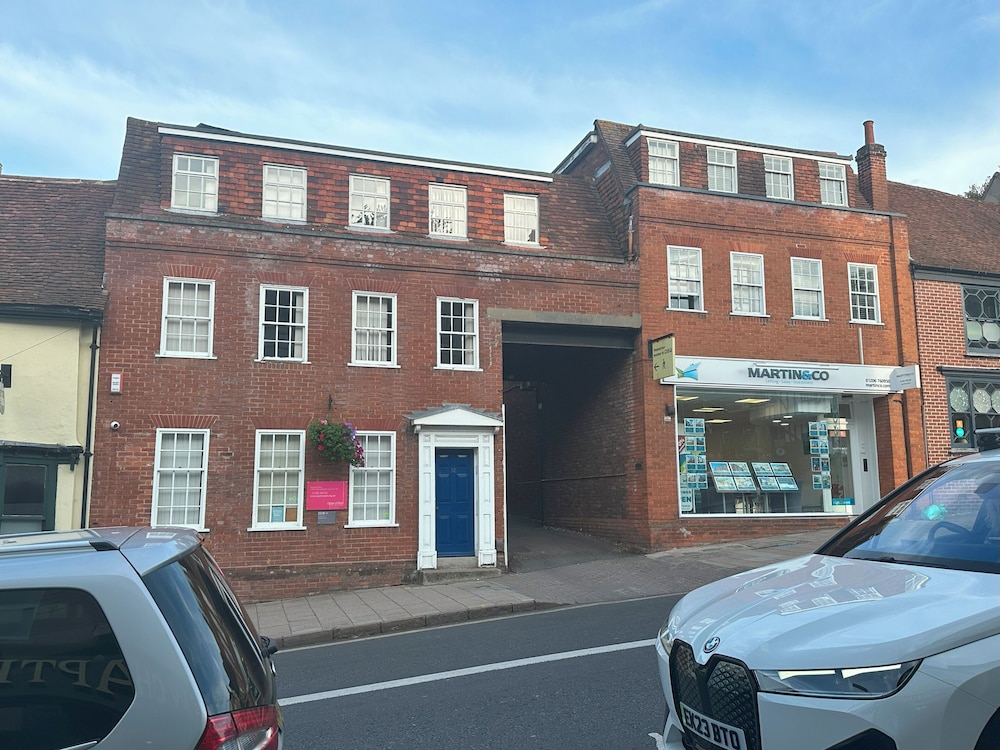 The North Hill Hotel in COLCHESTER