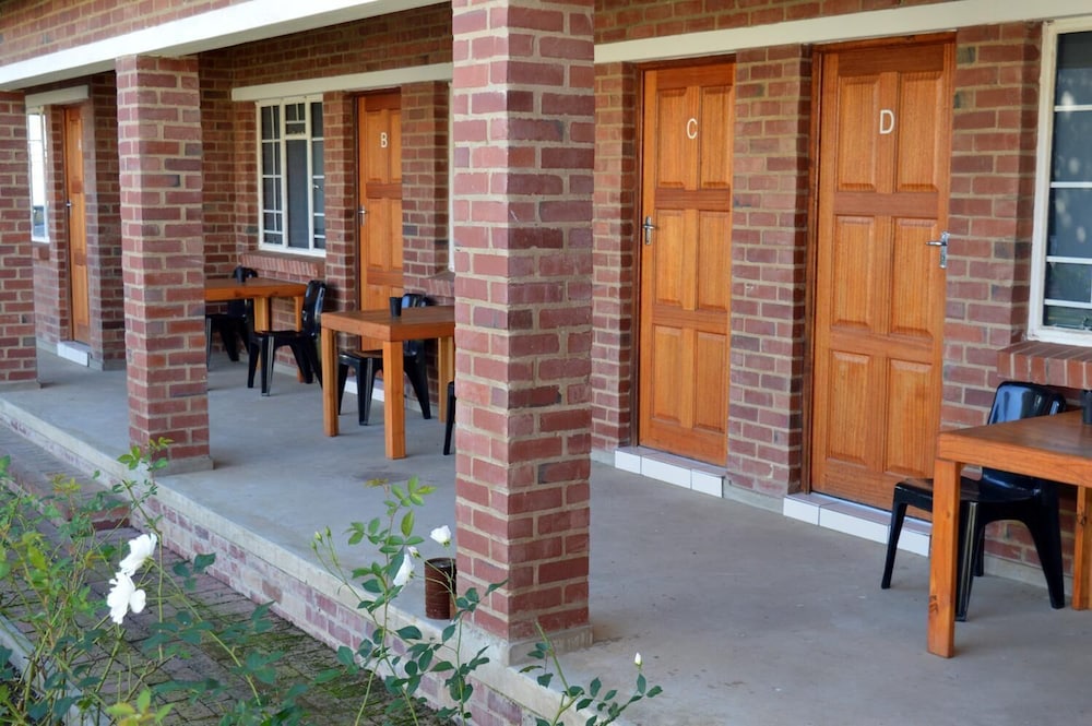 Village Lodge Harrismith 11/50