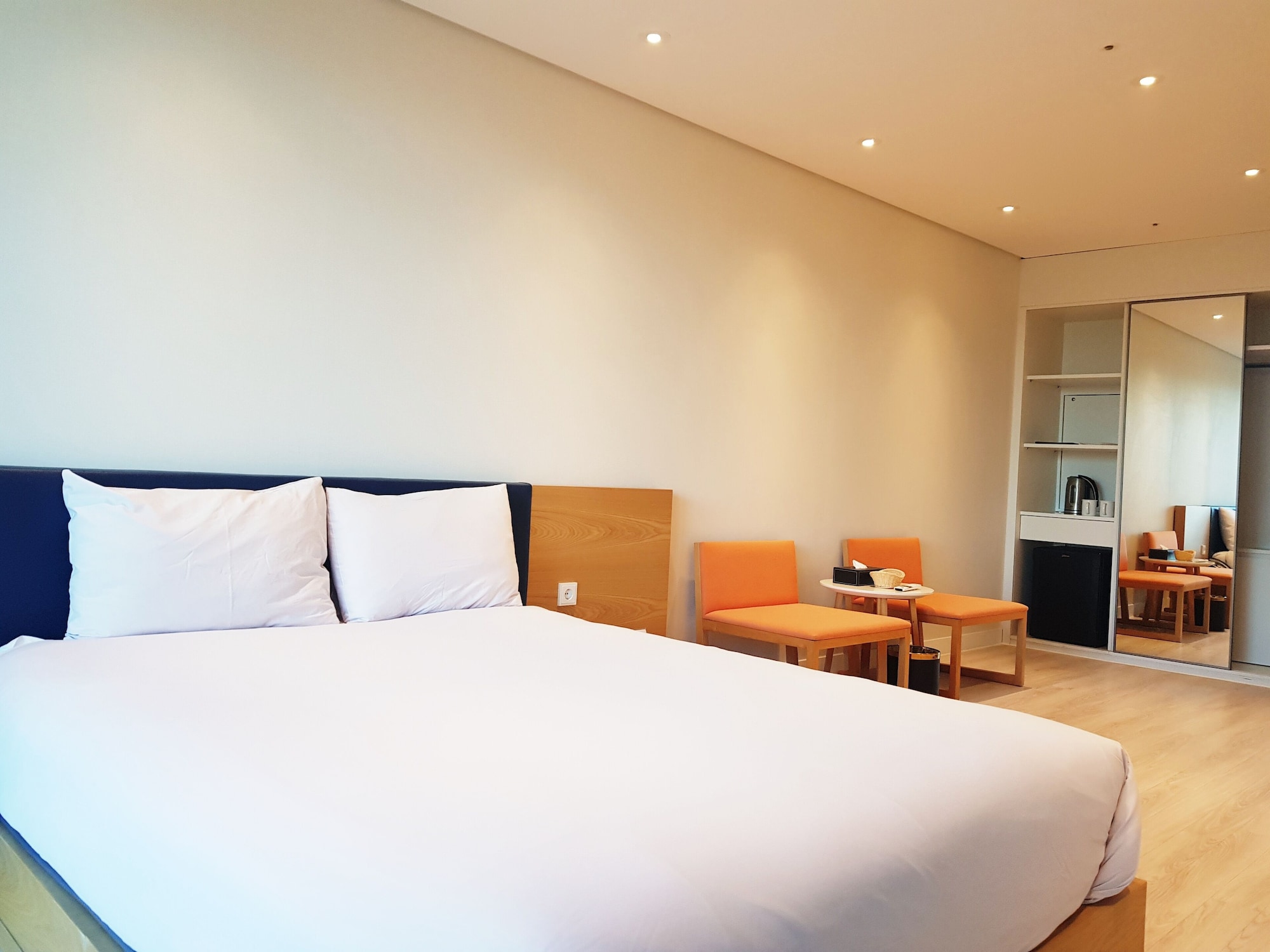 STANDARD, DOUBLE BED