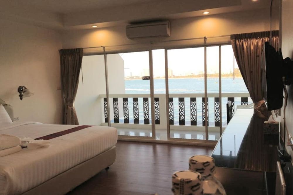 At Sea Residence 32/50