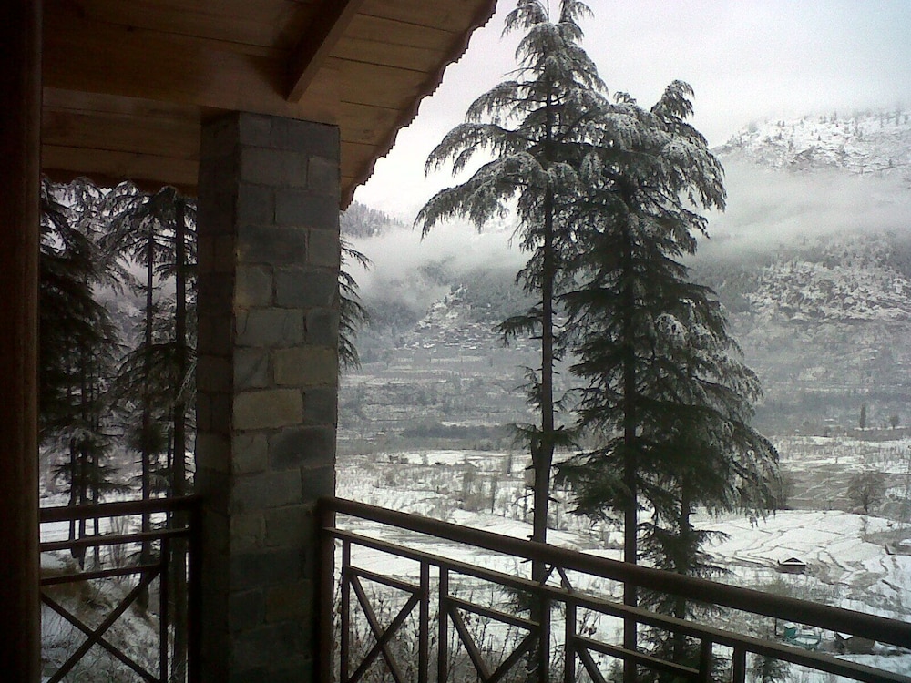 HERITAGE VILLAGE RESORT 42/77
