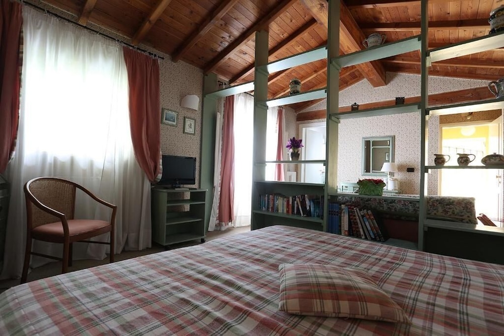 Villa Romantica 35/47