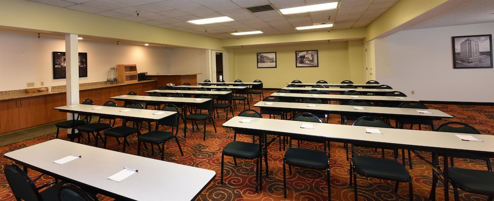 Best Western Plus Ahtanum Inn 43/49