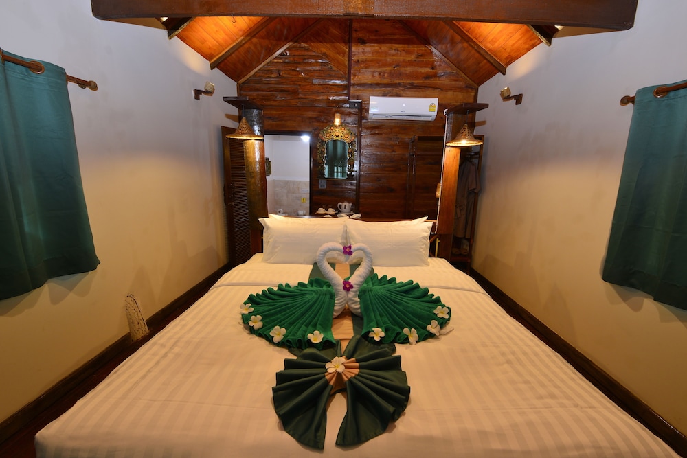 Koh Jum Ocean Beach Resort 19/50
