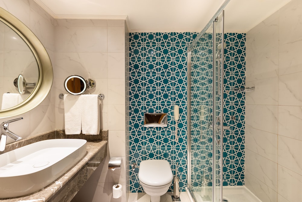 Standard, Double Bed, Land View, French Balcony، Paloma Perissia 2/2