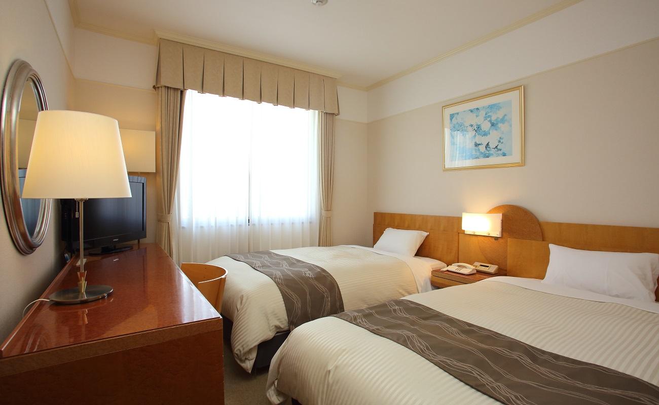 Compact, Economy, Twin Beds