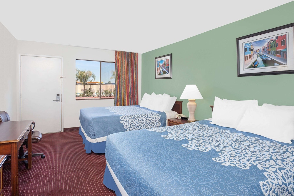 Days Inn By Wyndham Lost Hills 9/19