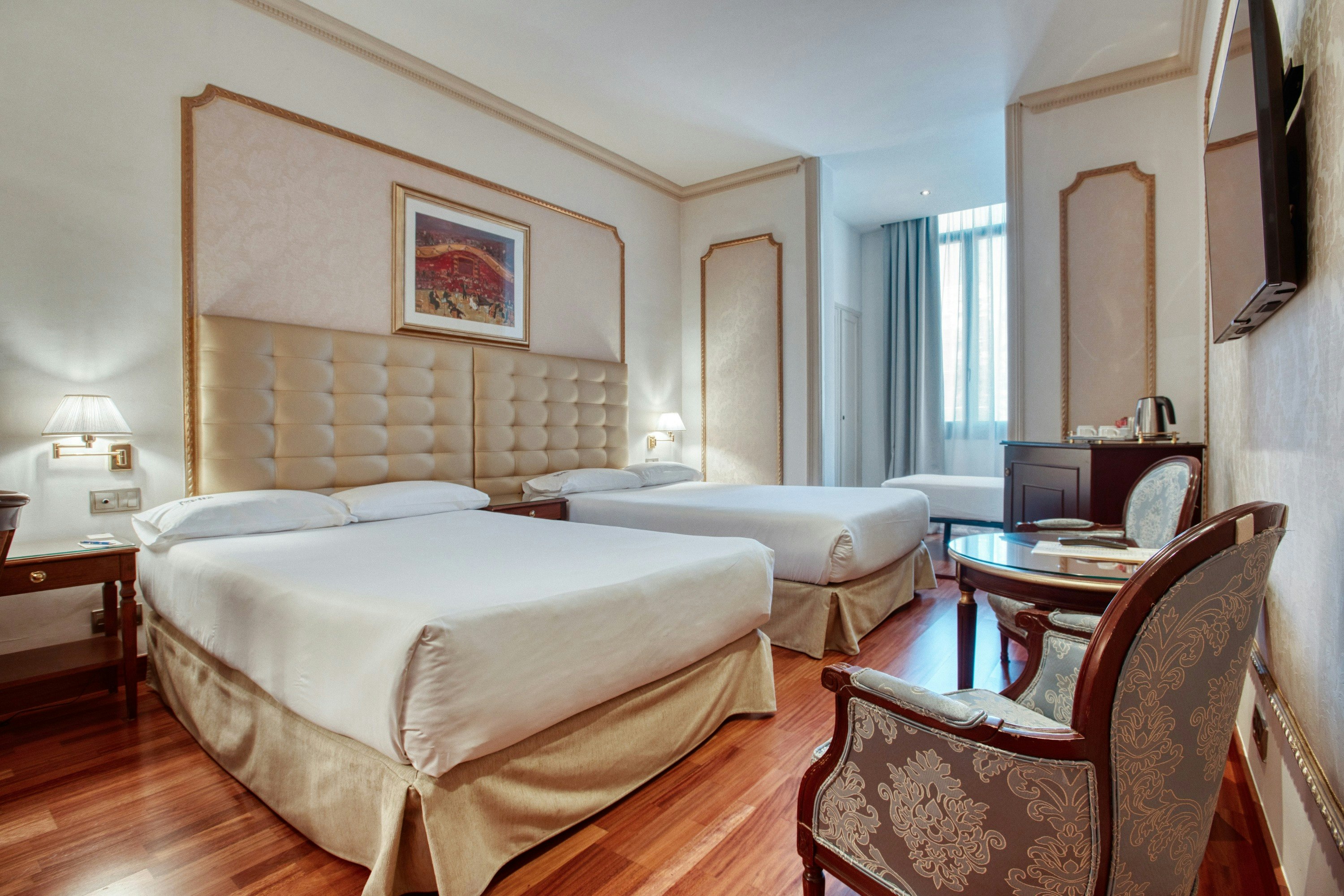 Roger De Lluria Hotel 14/57