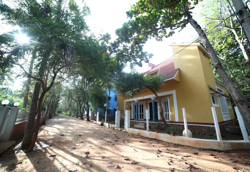 Prince Park Farm House 38/47