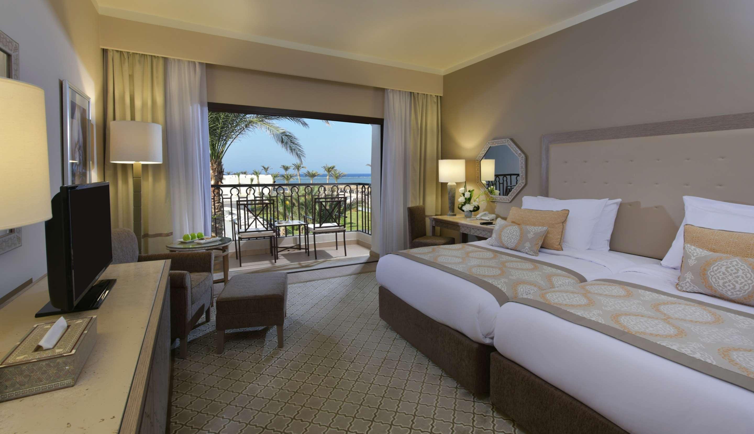 Room, Double Bed, Lateral Side Sea View
