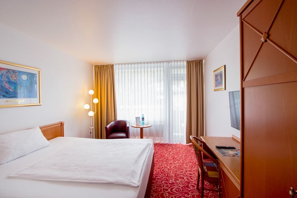 Caravelle Hotel im Park 13/55
