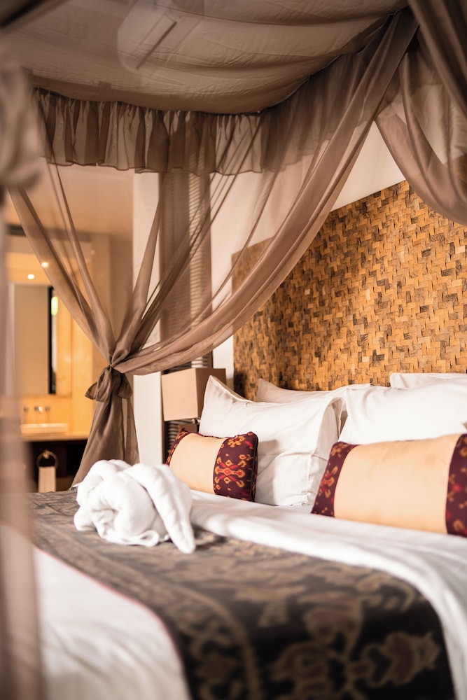 Mahagiri Villa And Spa Dreamland 22/71