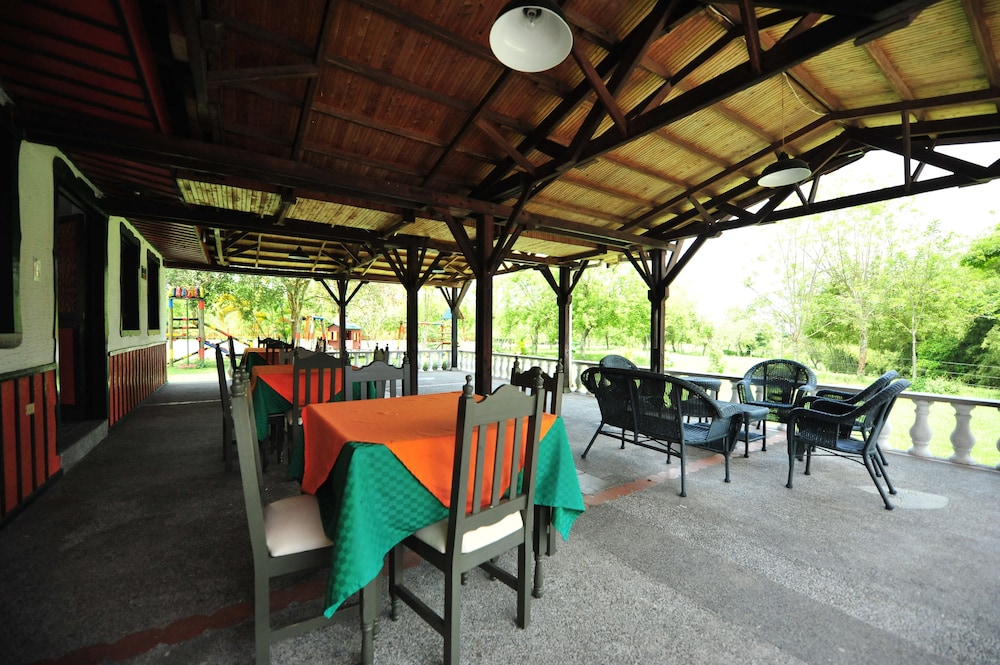 La Floresta Hotel Campestre 35/55