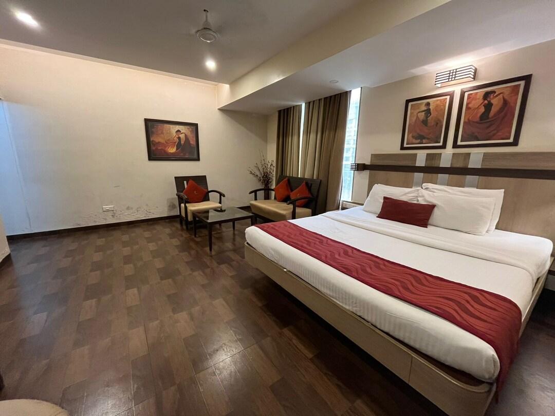 Hotel Utsav Deluxe 9/23