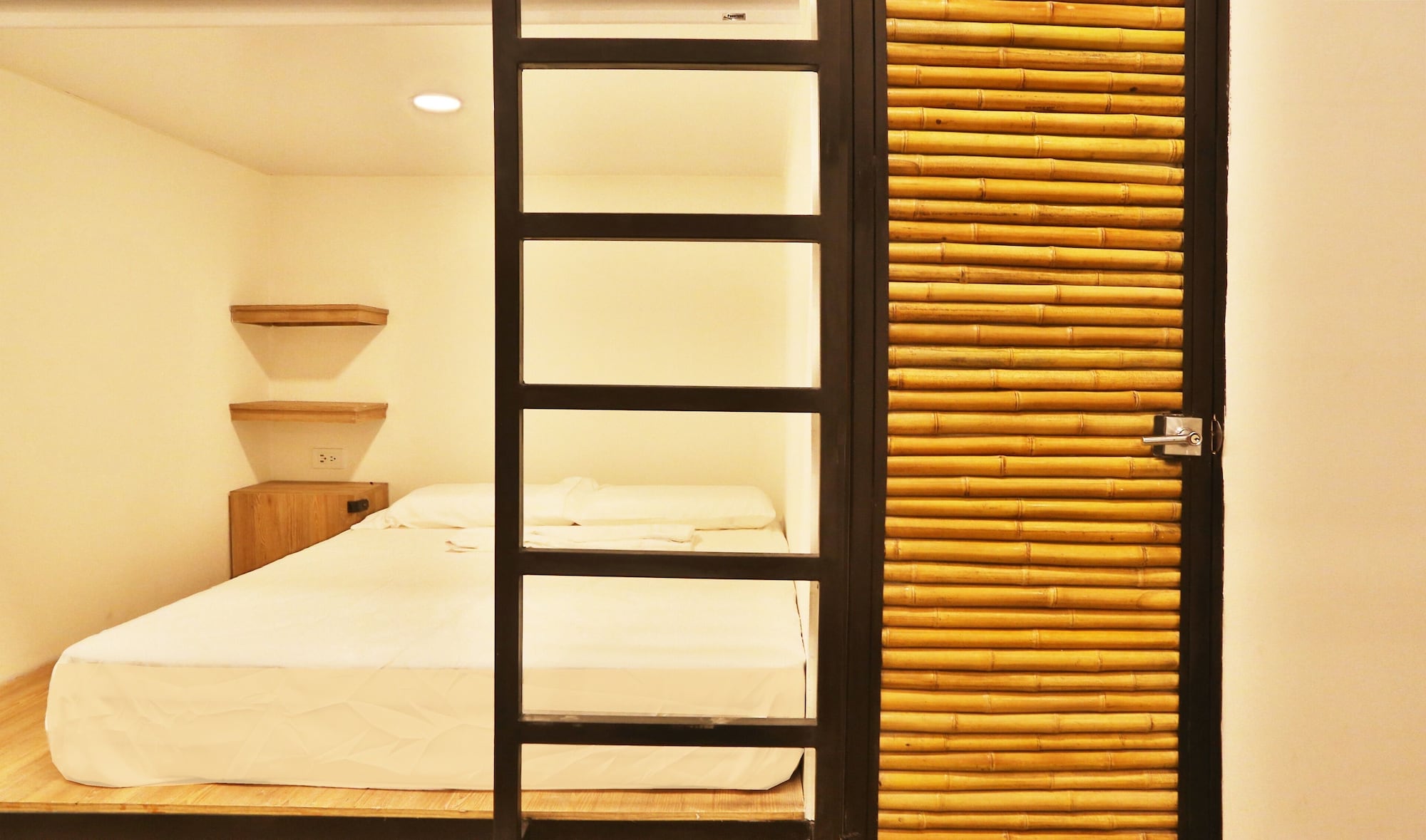 MIXED DORM, STANDARD