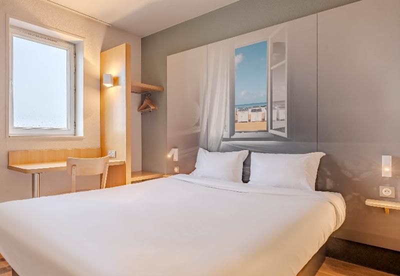 Room at B&B Hotel Calais Centre Saint-Pierre, CALAIS