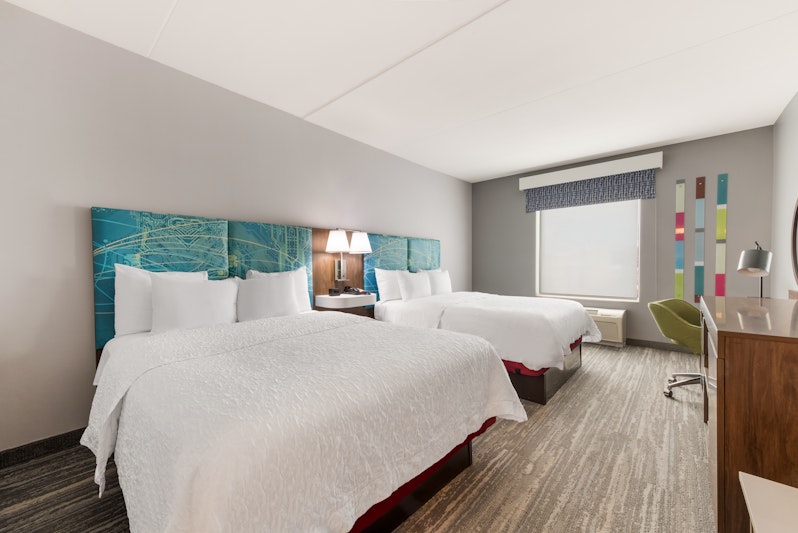 Hampton Inn and Suites Charlotte Airport 12/63