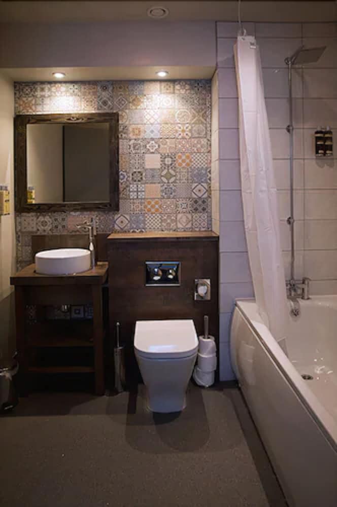 The Abel Heywood Pub & Boutique Hotel 38/43