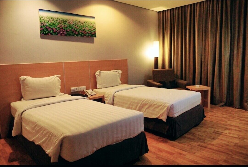 AMALIA HOTEL 14/45