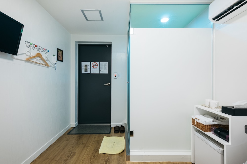 K Stay Guest House Myeongdong 1st 8/52