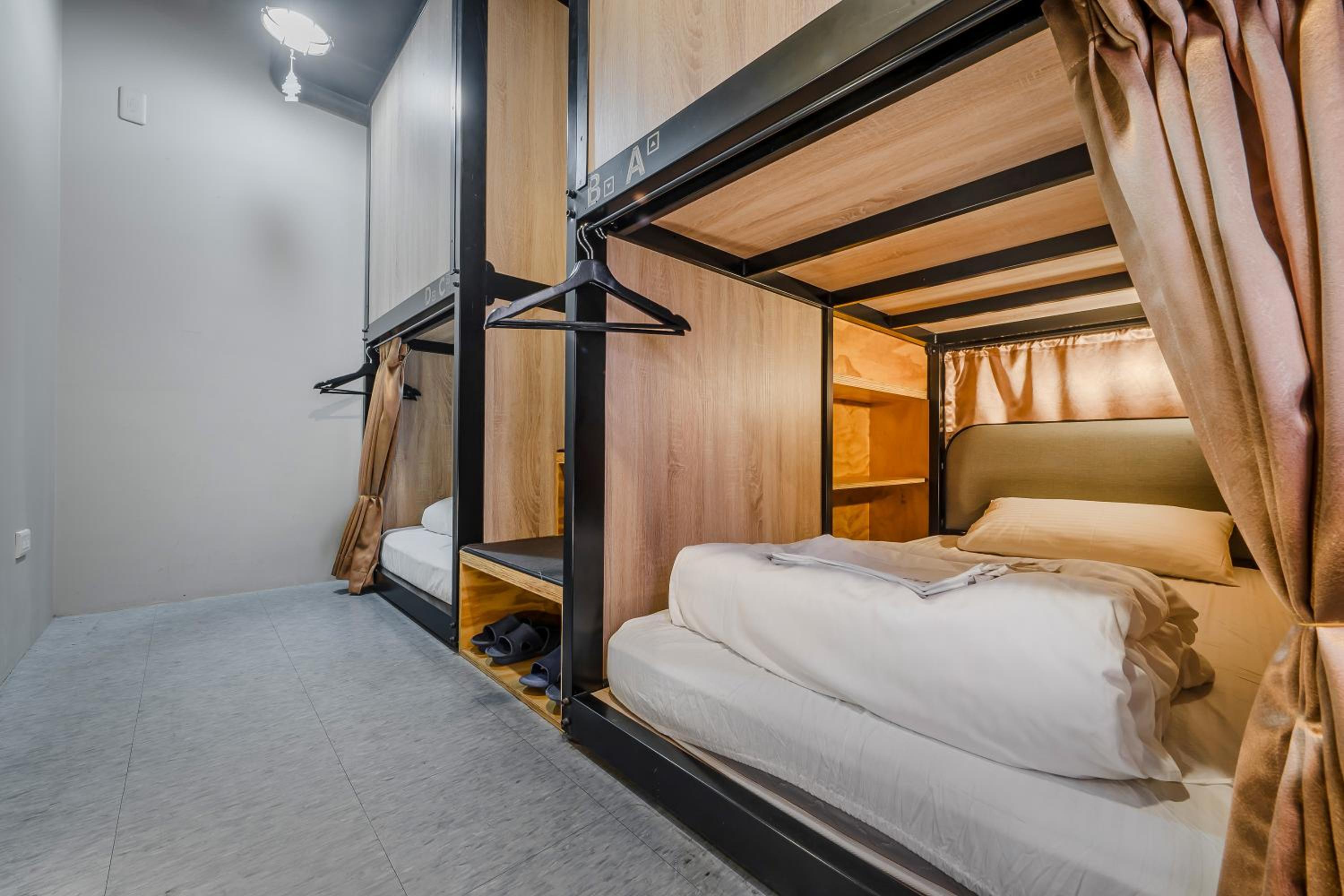 Mixed Dorm, 4 Beds
