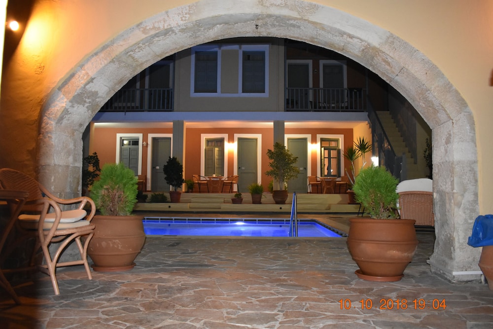 Hotel Vecchio 10/31