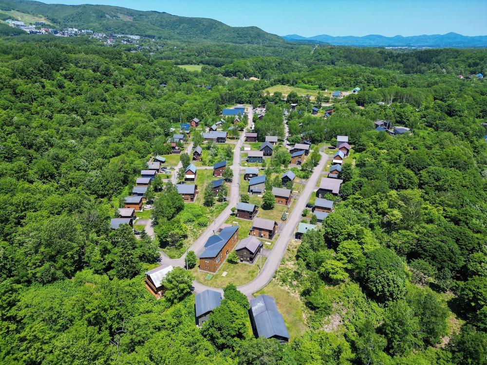 Country Resort Niseko (ex The Chalets at Country Resort) 73/77