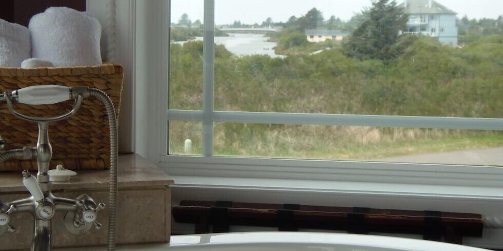 The Collins Inn And Seaside Cottages - Adults Only 77/77