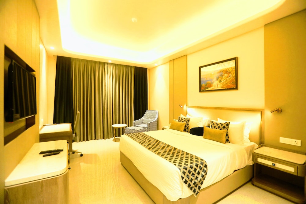 Stardom Hotels & Resort 23/48