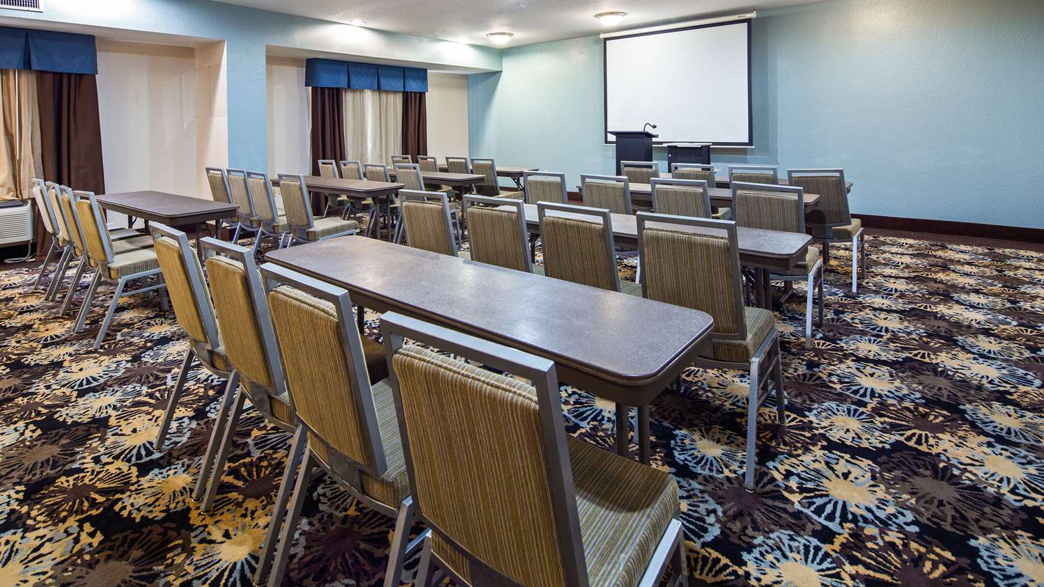 Northwest Inn & Suites 7/9