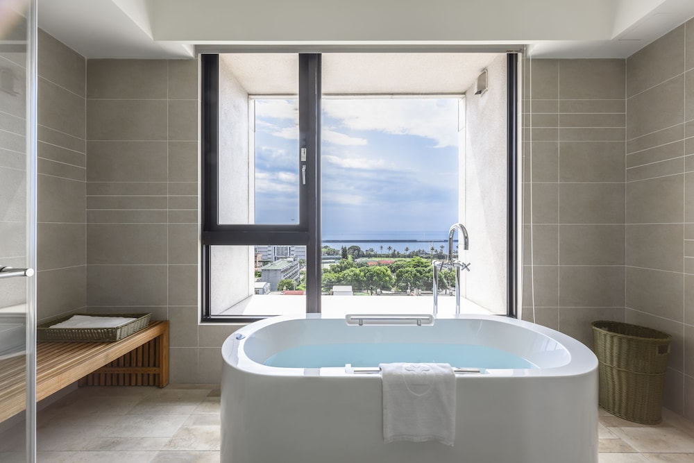 Lakeshore Hotel Hualien 50/71