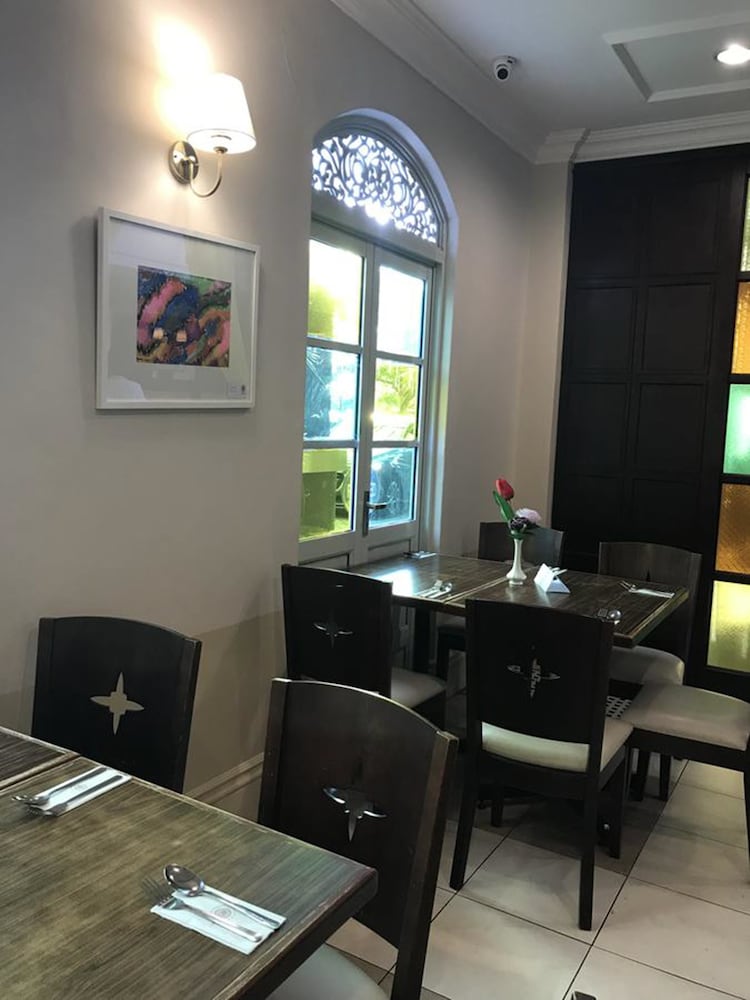GRAND KAMPAR HOTEL 51/56