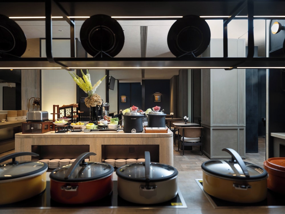 Holiday Inn Express Shanghai Jing An Xikang Road by IHG، شانغهاي 38/50