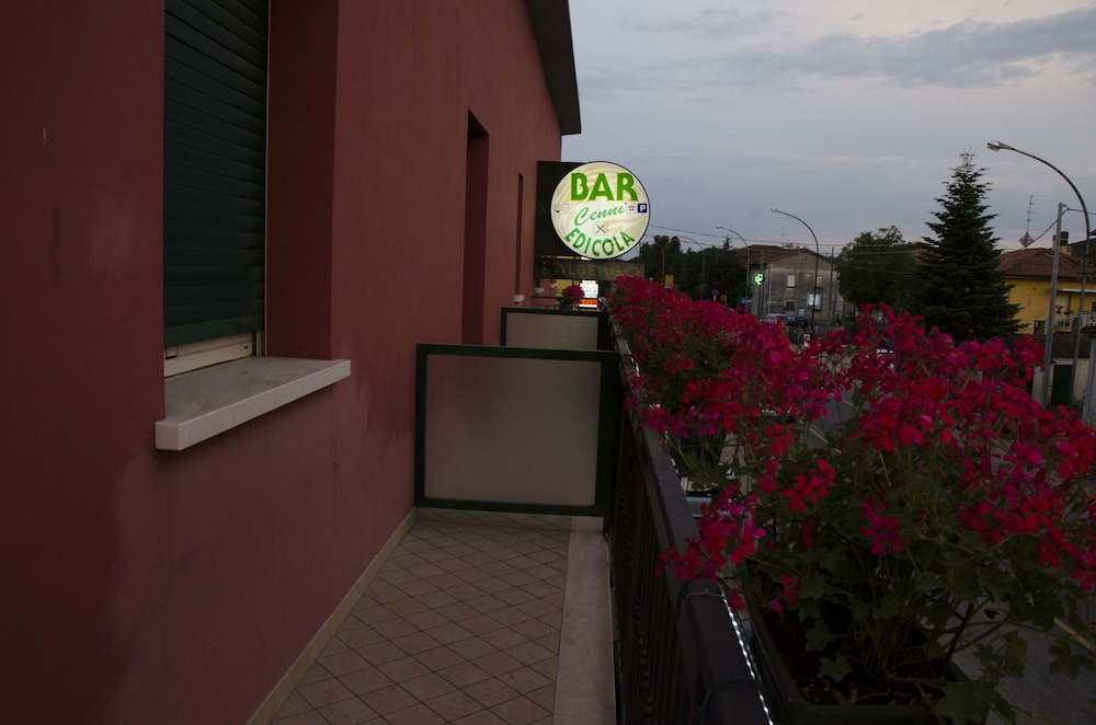 Albergo Bar Cenni 9/48