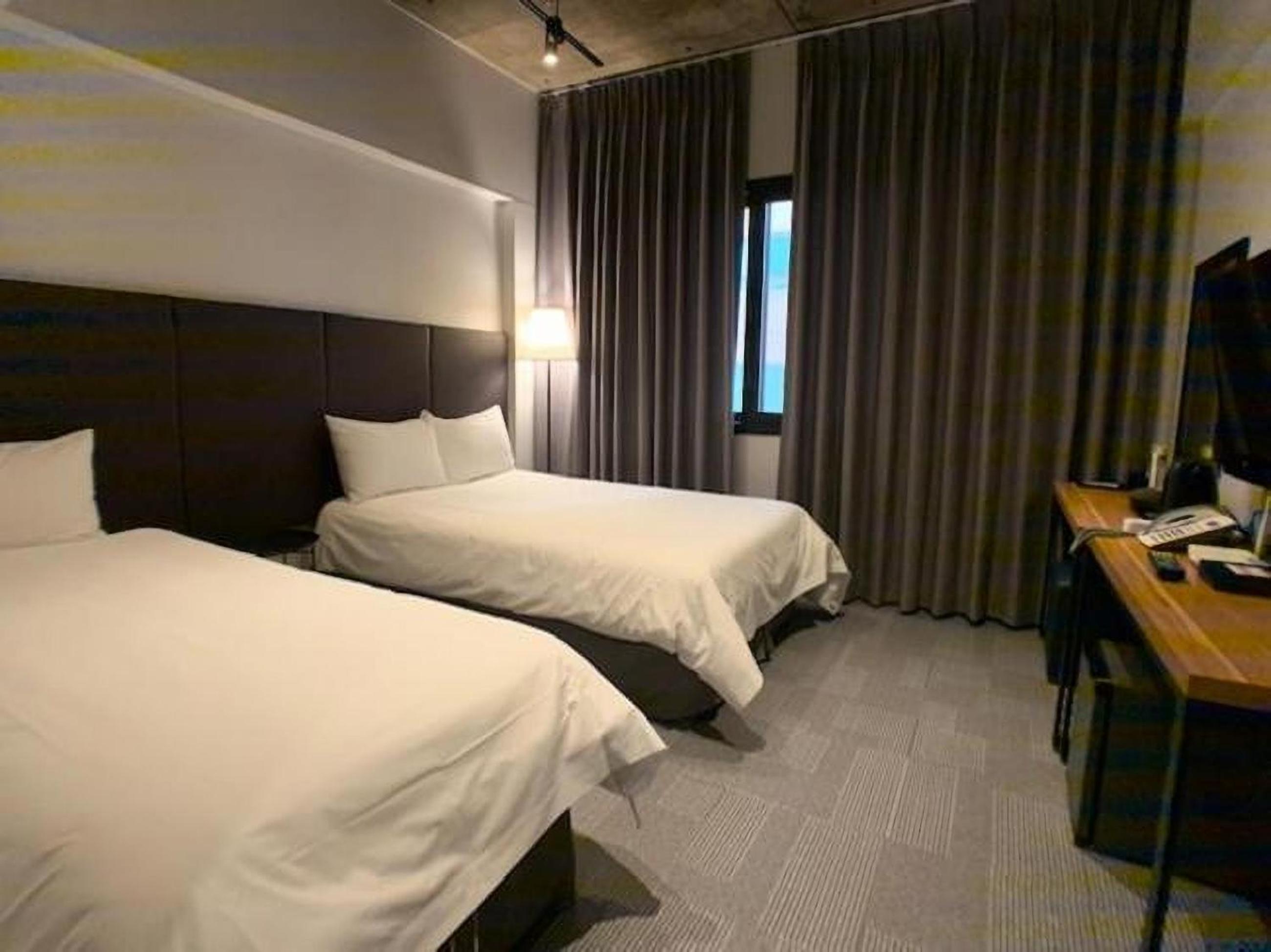 Renaissance Hotel - Hostel 16/23