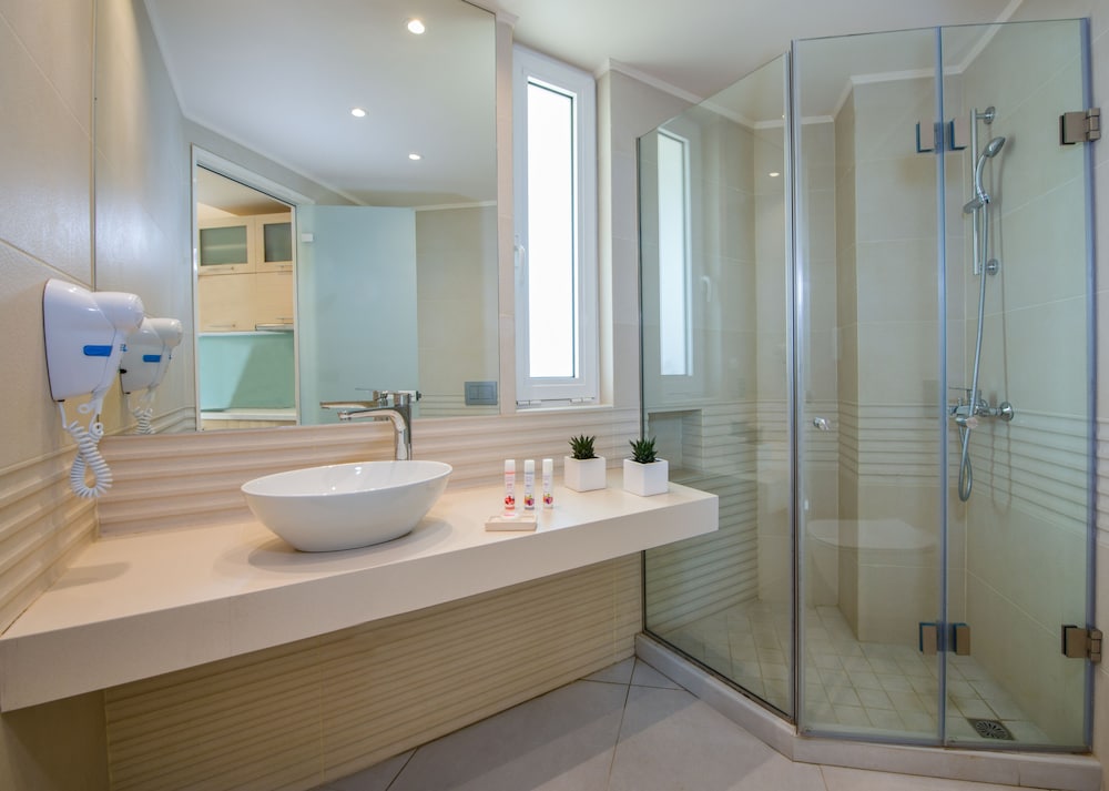 Kedrissos Hotel Apartments 44/44