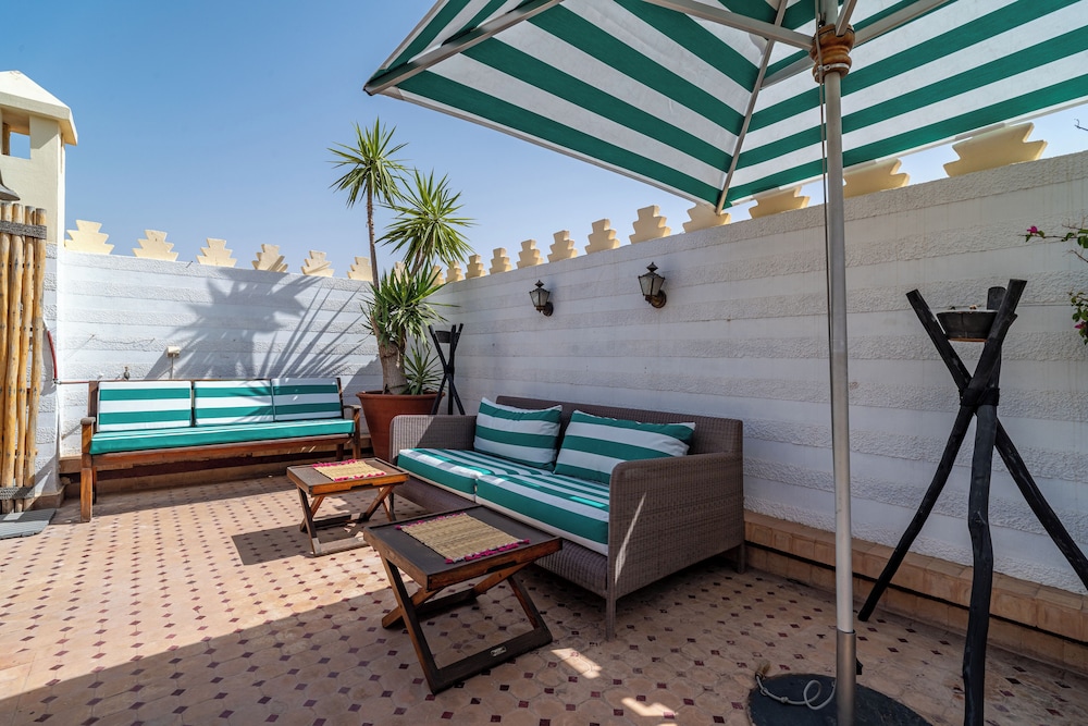 Riad Asrari 32/49