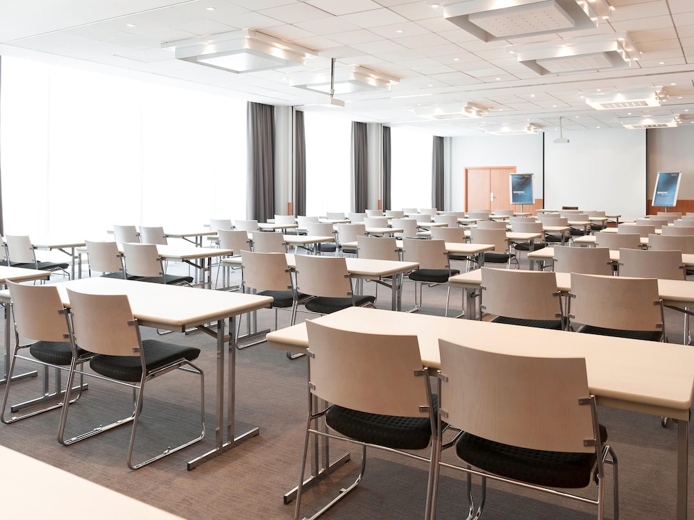NOVOTEL LEUVEN CENTRUM 71/75