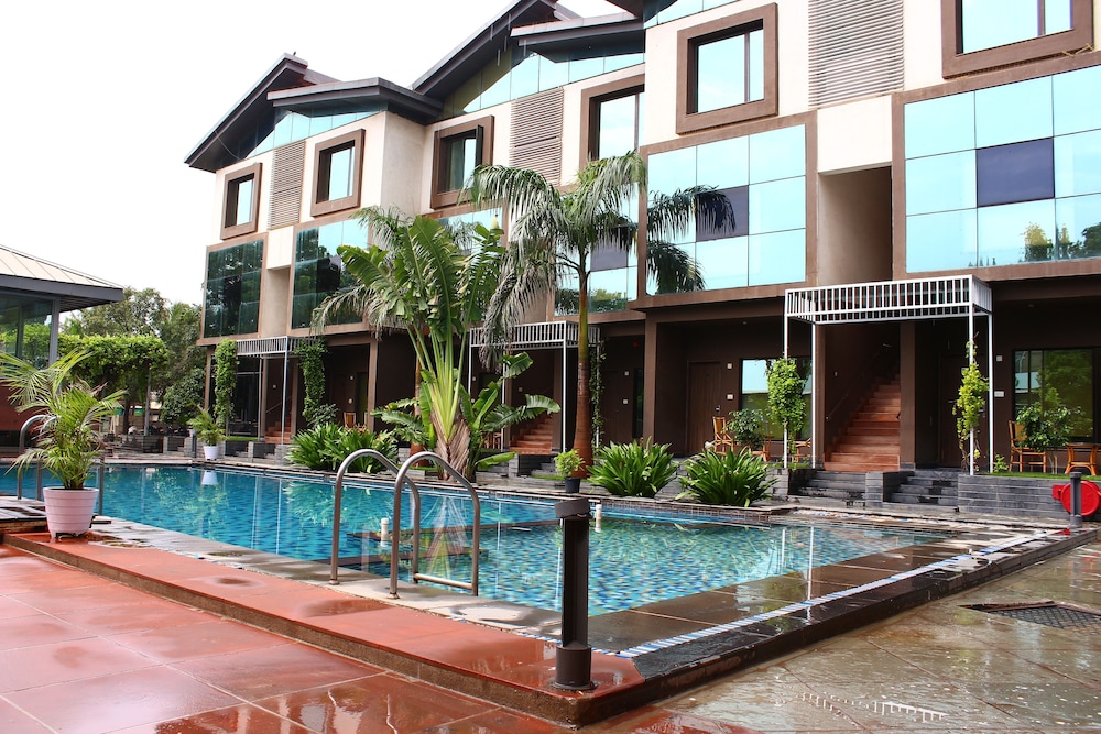 Krishna Park Resort 1/29