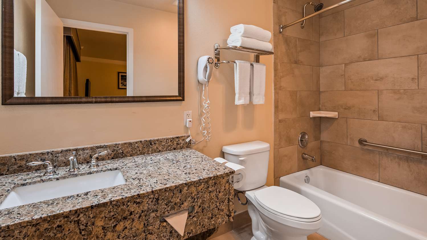 غرفة بسرير كينج، Best Western Garden Villa Inn 2/2