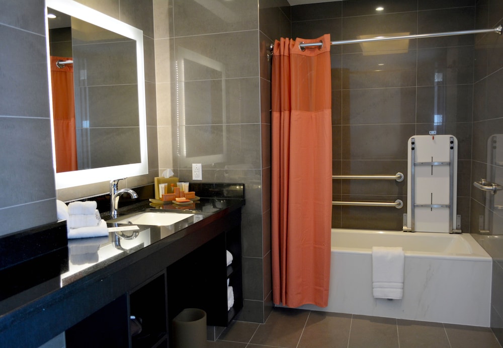 Scarlet Pearl Casino Resort 25/57