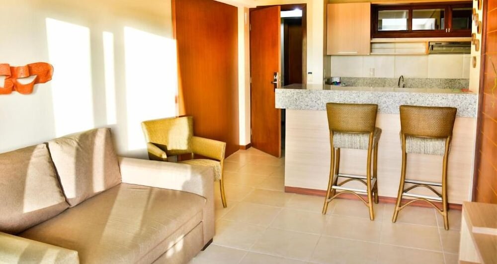 KARIRI BEACH HOTEL 40/51