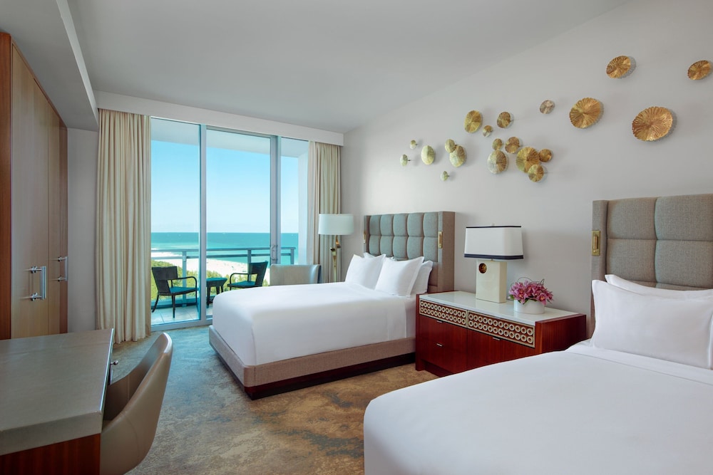 Room, 2 Queen Beds, Balcony, Accessible