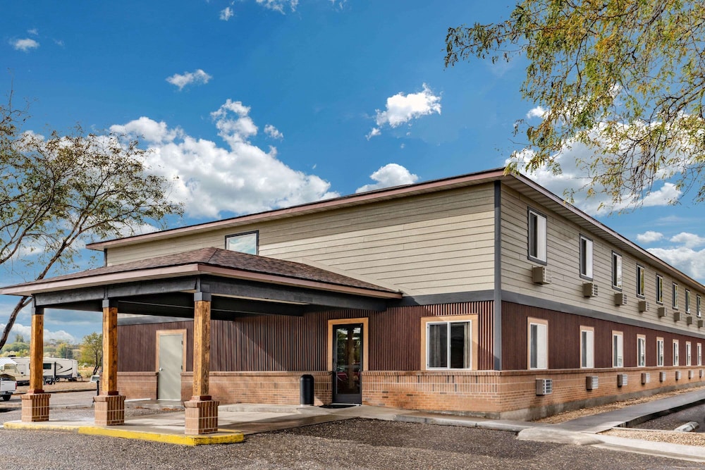 Travelodge by Wyndham Lovell/Bighorns 2/23