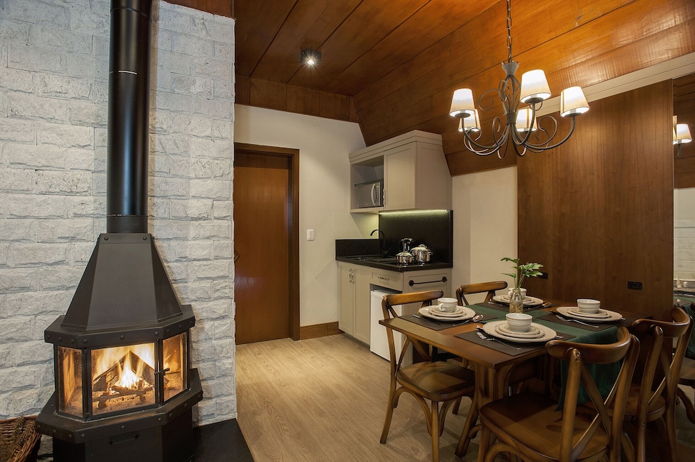 Hotel Fioreze Chale 44/60