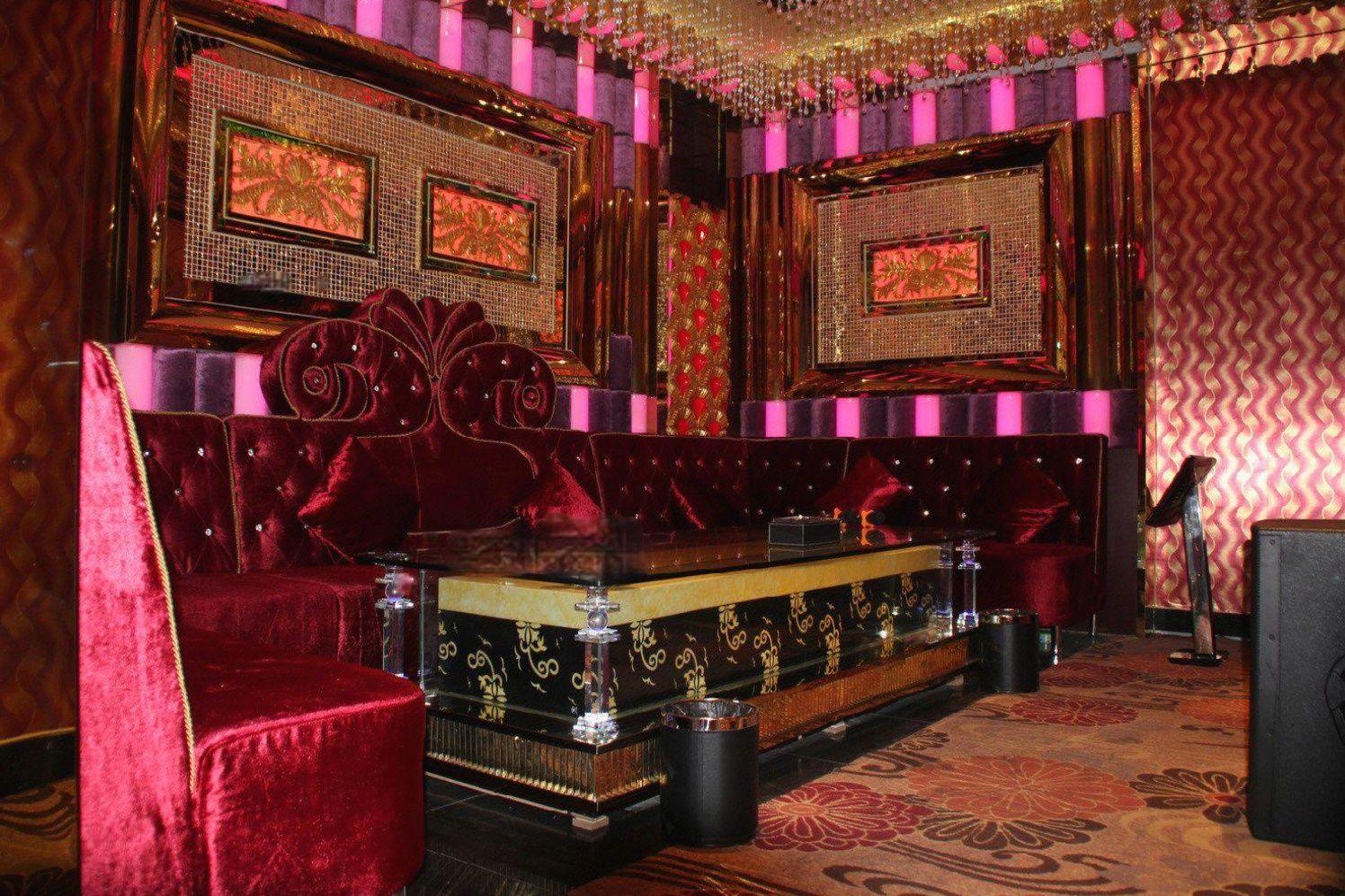 Jinyue Hotel 4/45