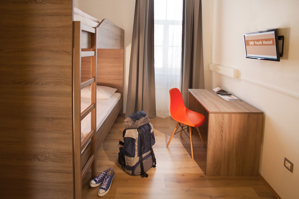 Hostel Uni 16/34