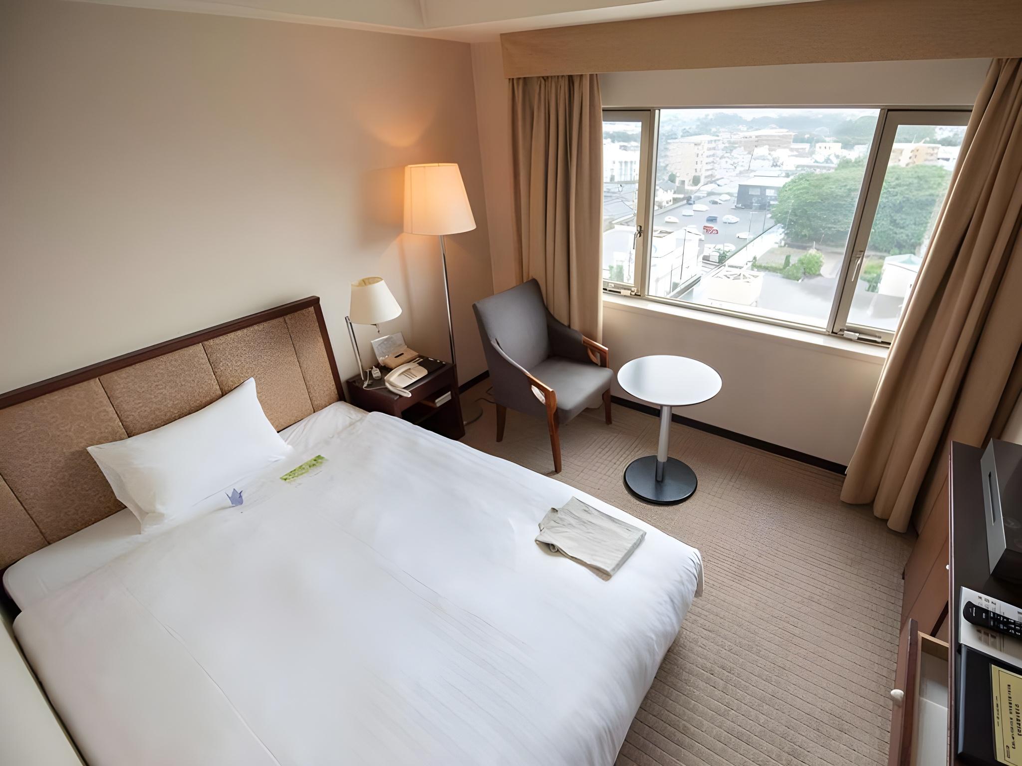 Semi Room, Single, Semi Double Bed